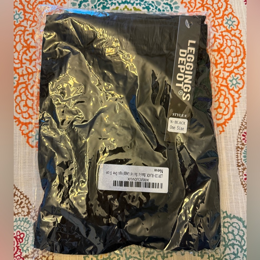 NWT Leggings Depot Classic Black Leggings